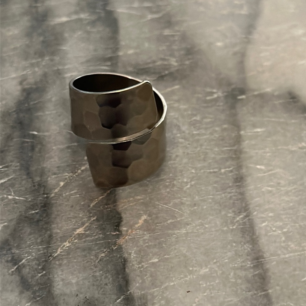 Beautiful Silver Statement Ring With Adjustable W… - image 1